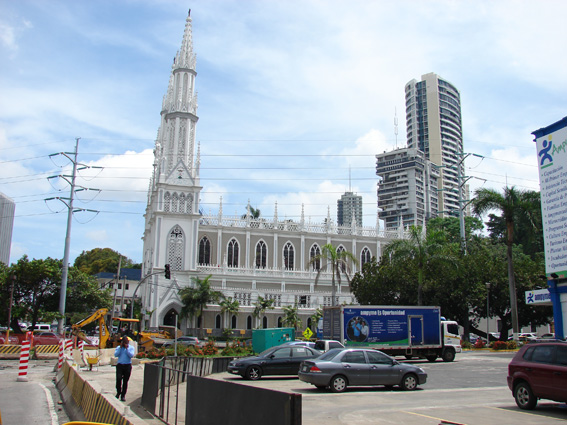 Panama City: Oh, Those Panamanians, or a Country of Contrasts