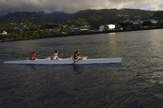 Tahiti: Around the World with GLONASS